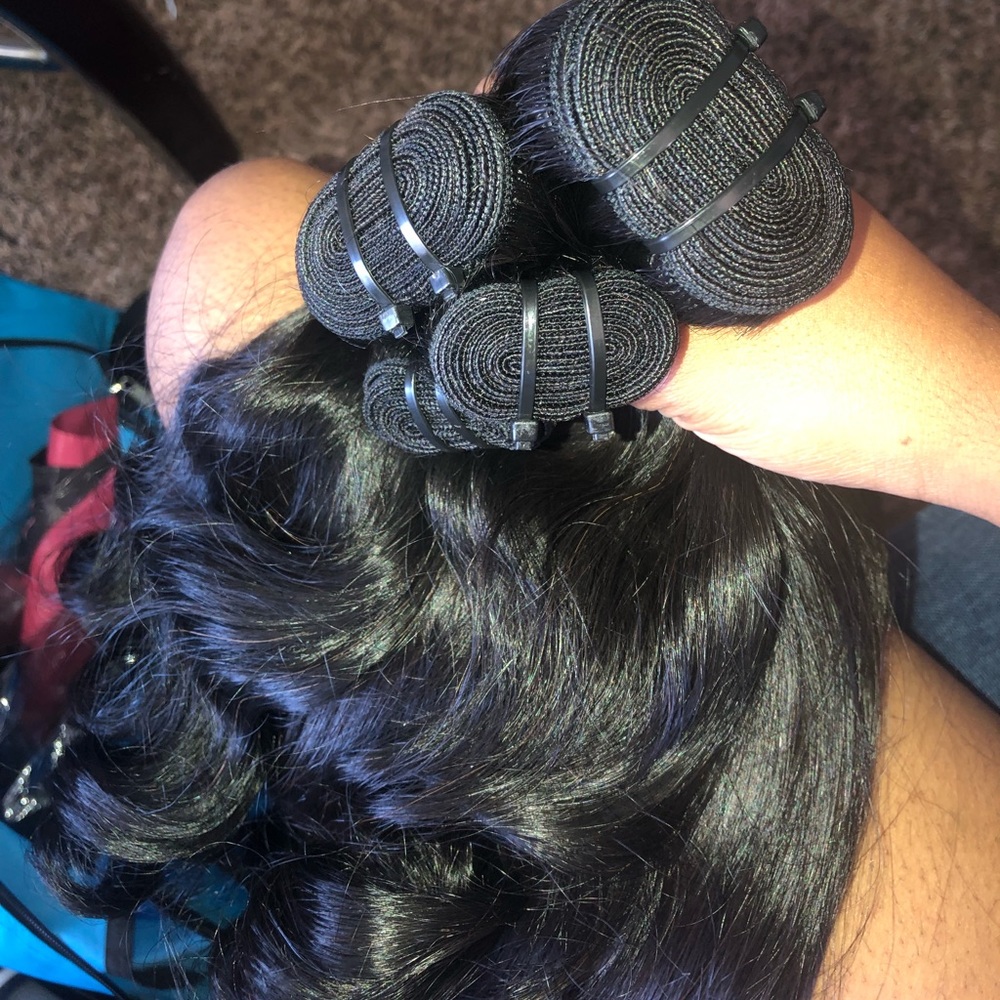 Wavy Vietnamese 14”.14” w/a 14” Closure to match